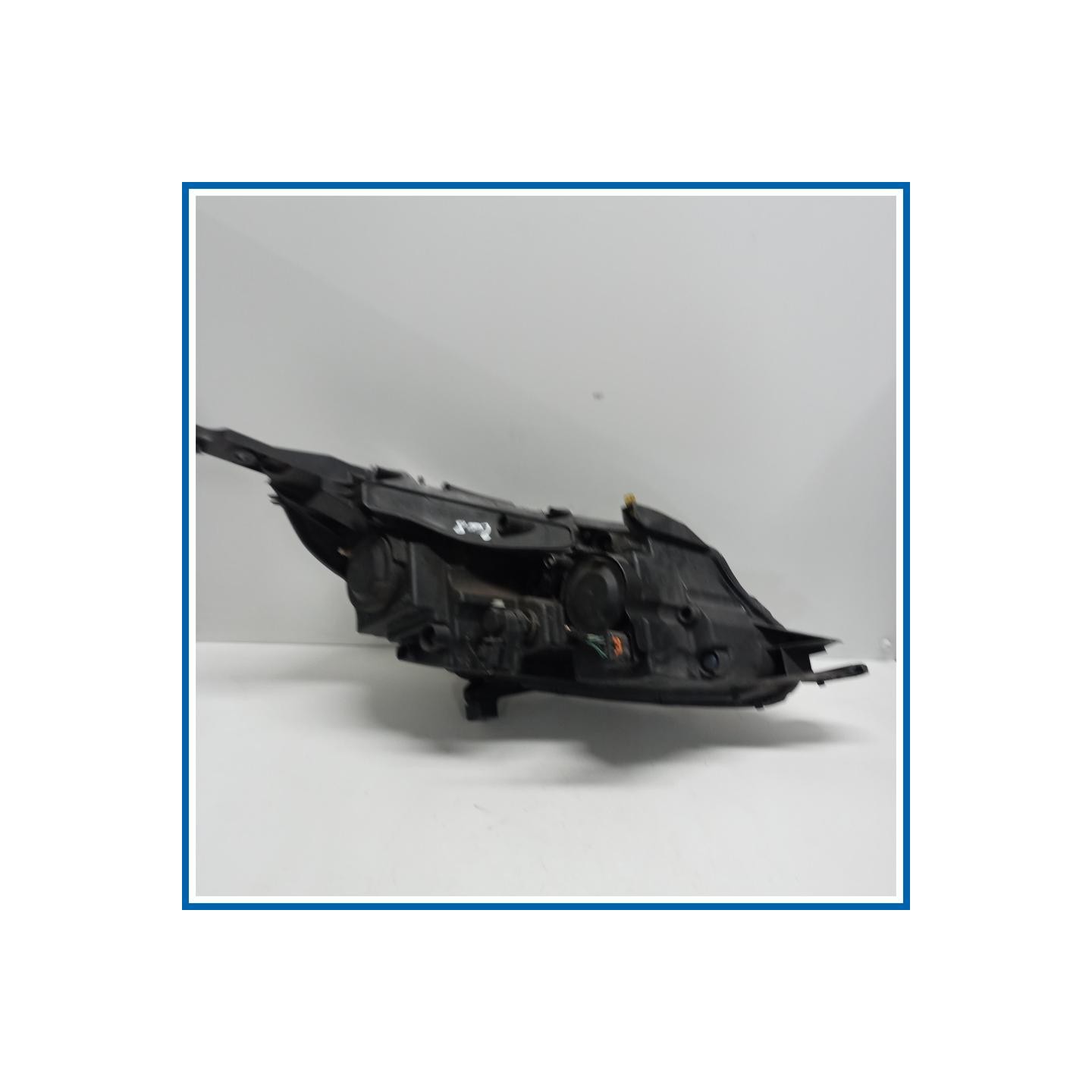 Proiettore ant. sx. PEUGEOT 2008 I