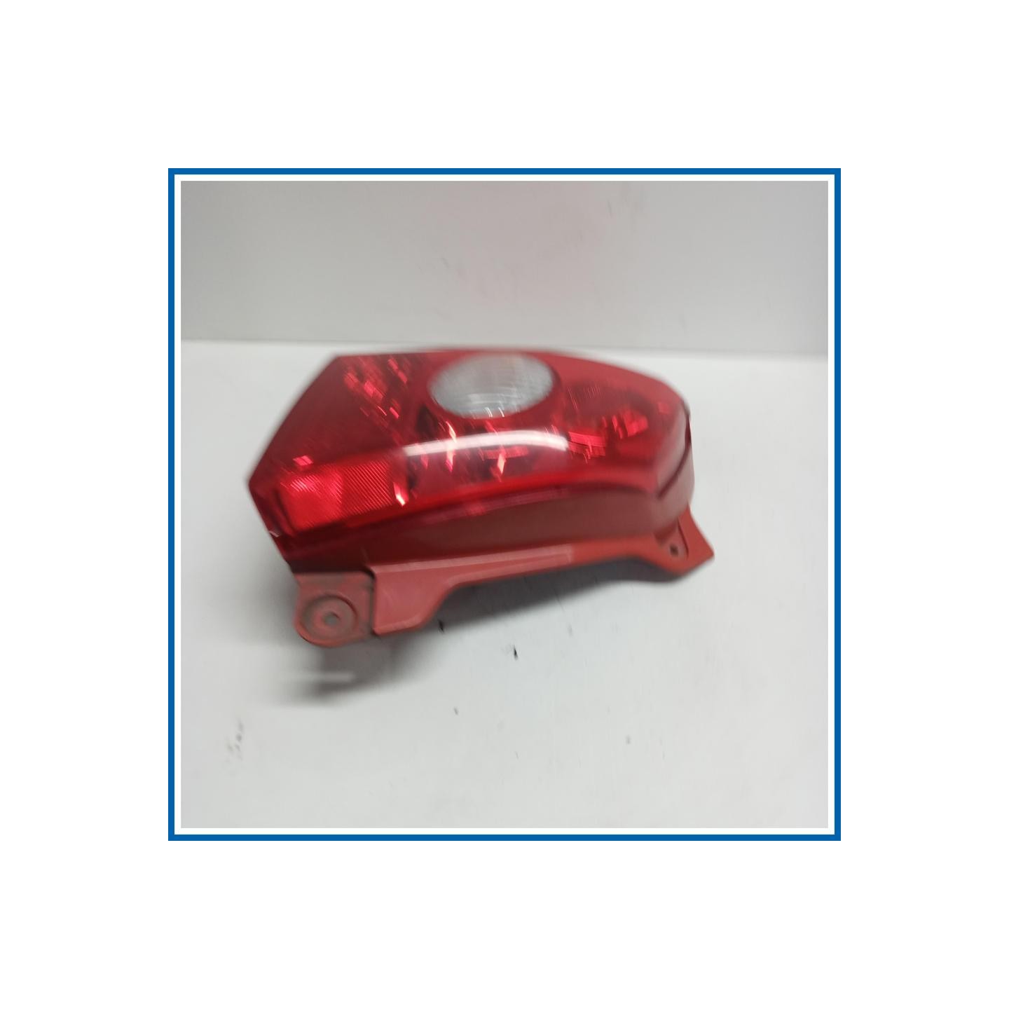 Fanale post. sx. NISSAN Pixo