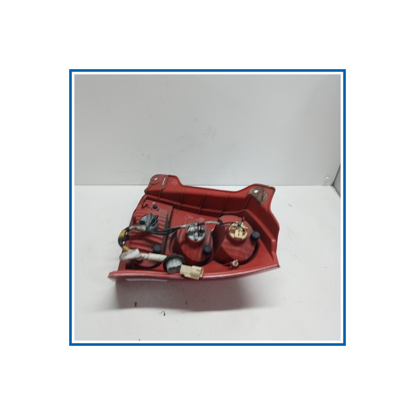 Fanale post. sx. NISSAN Pixo