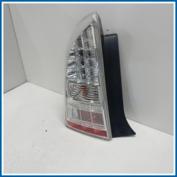 Fanale post. sx. TOYOTA Prius II