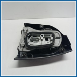 Fanale post. sx. VOLKSWAGEN Polo V