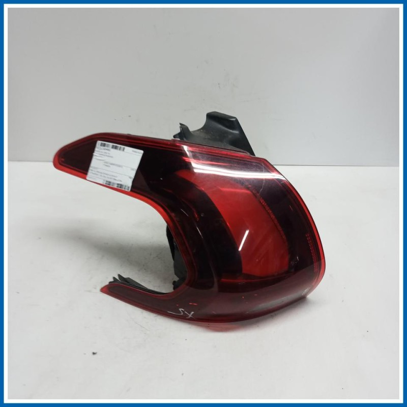 Fanale est. post. sx. PEUGEOT 2008 I