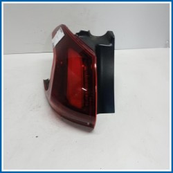 Fanale est. post. sx. PEUGEOT 2008 I