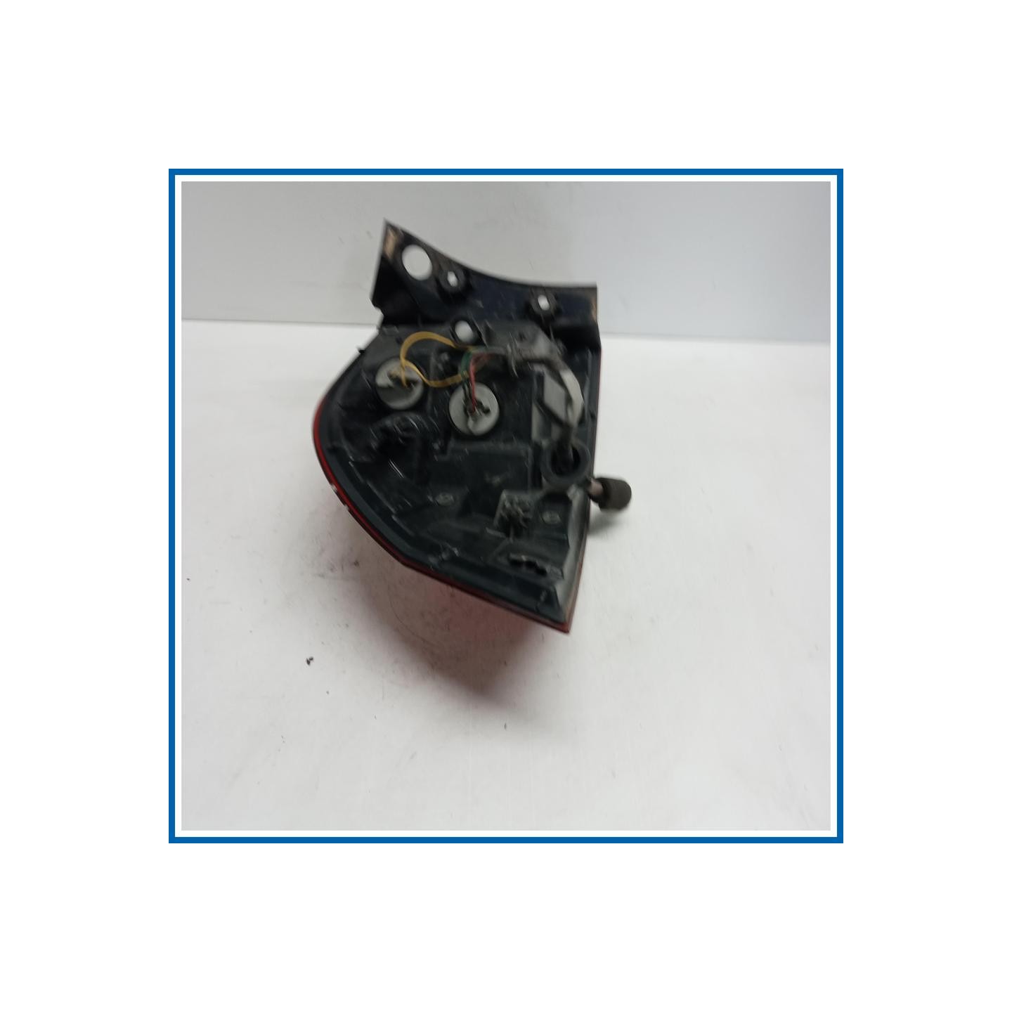 Fanale est. post. dx. KIA Rio III