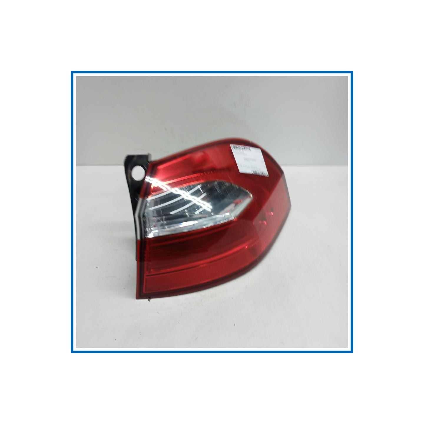 Fanale est. post. dx. KIA Rio III