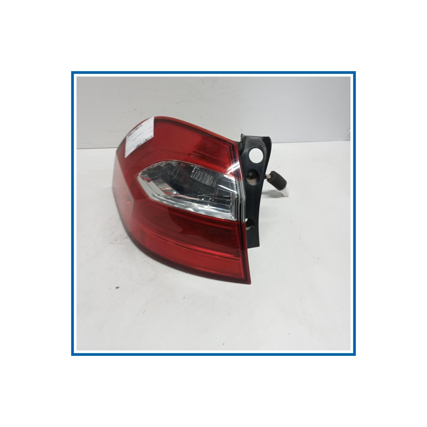 Fanale est. post. sx. KIA Rio III
