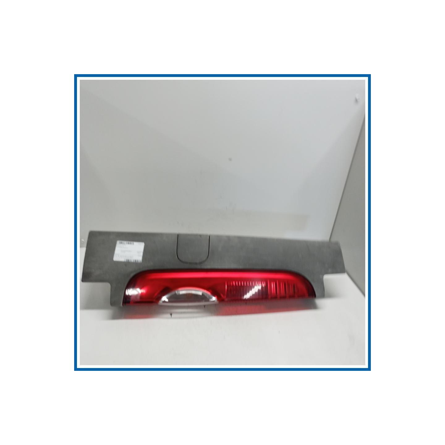 Fanale post. sx. RENAULT Trafic III