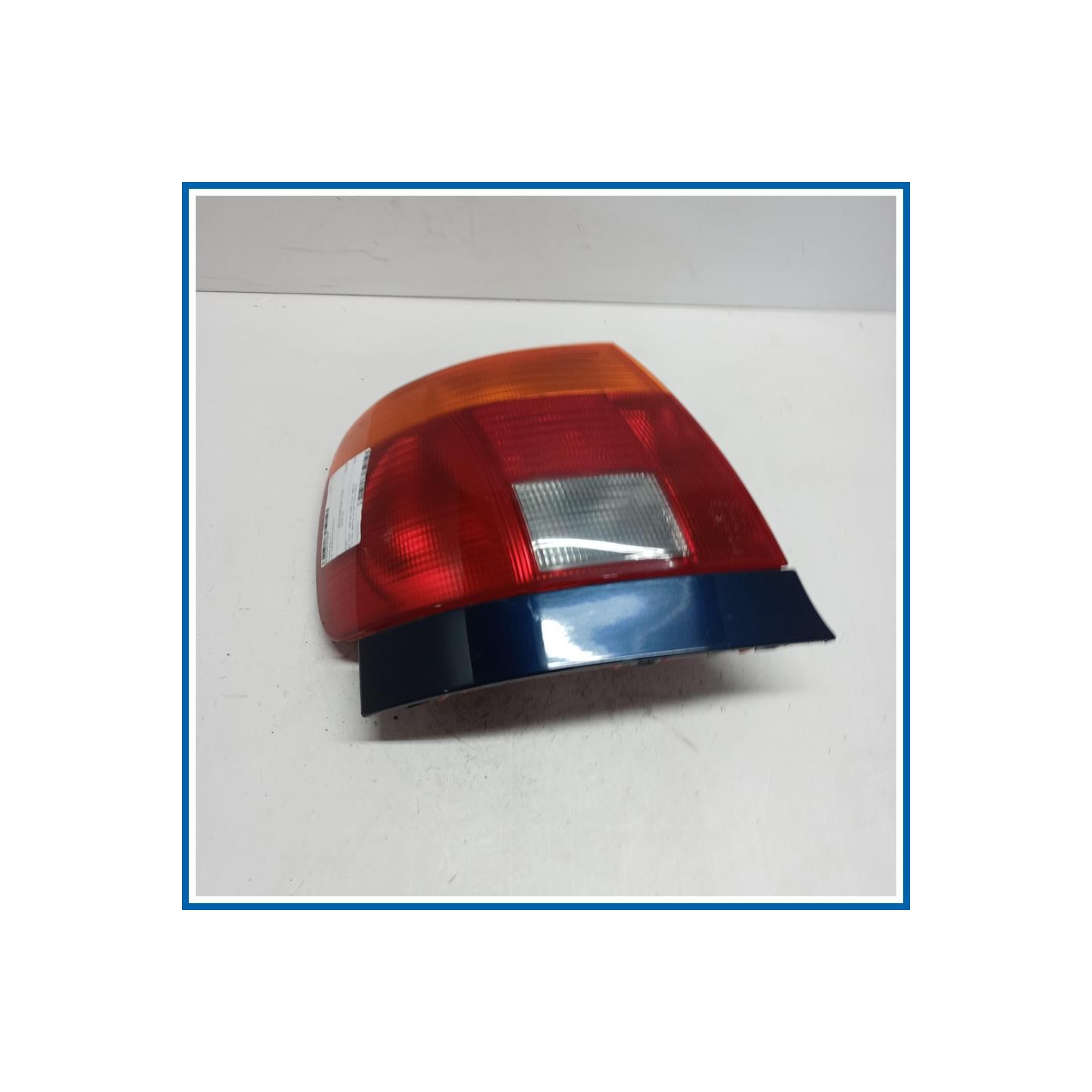 Fanale post. sx. AUDI A4 8D2