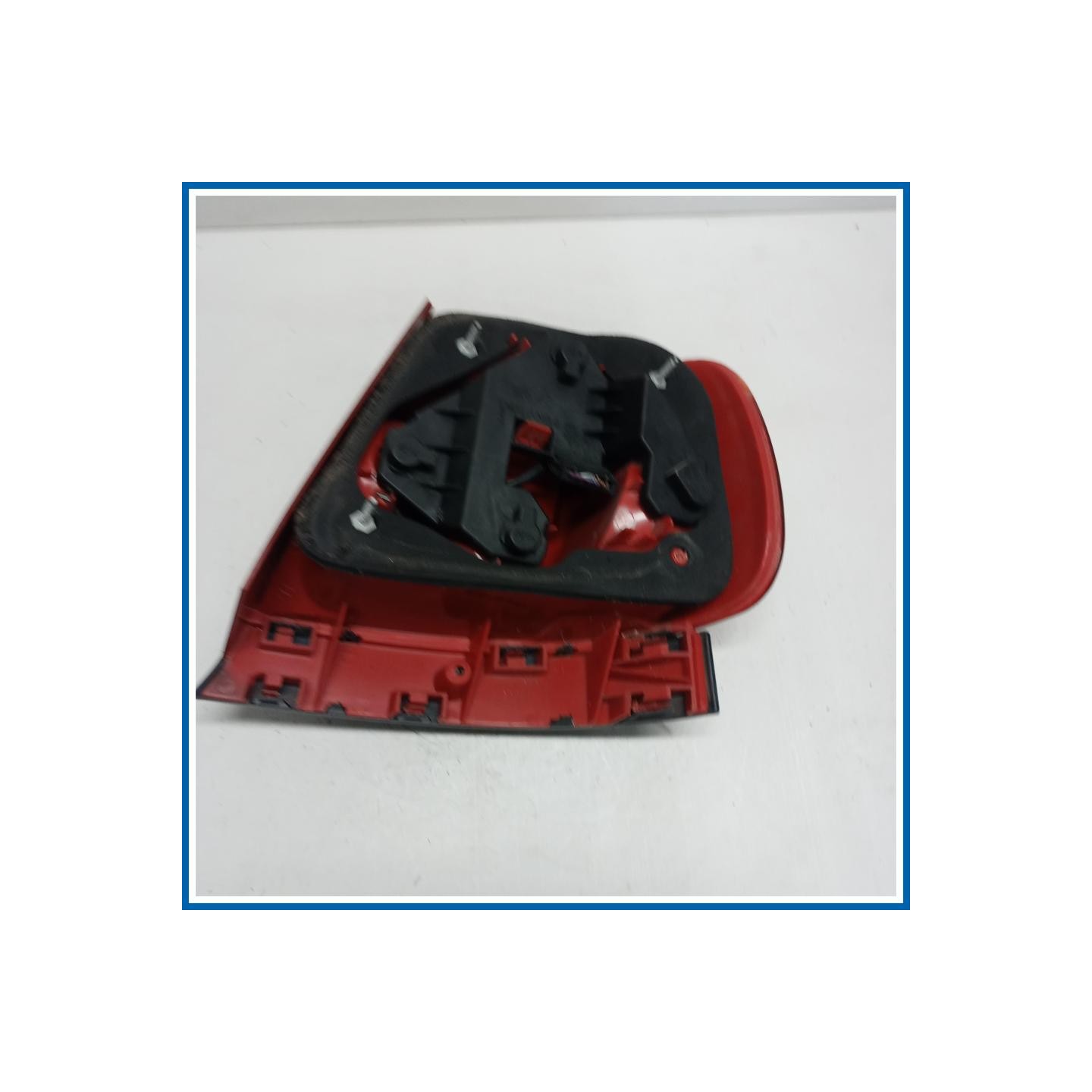Fanale post. sx. AUDI A4 8D2