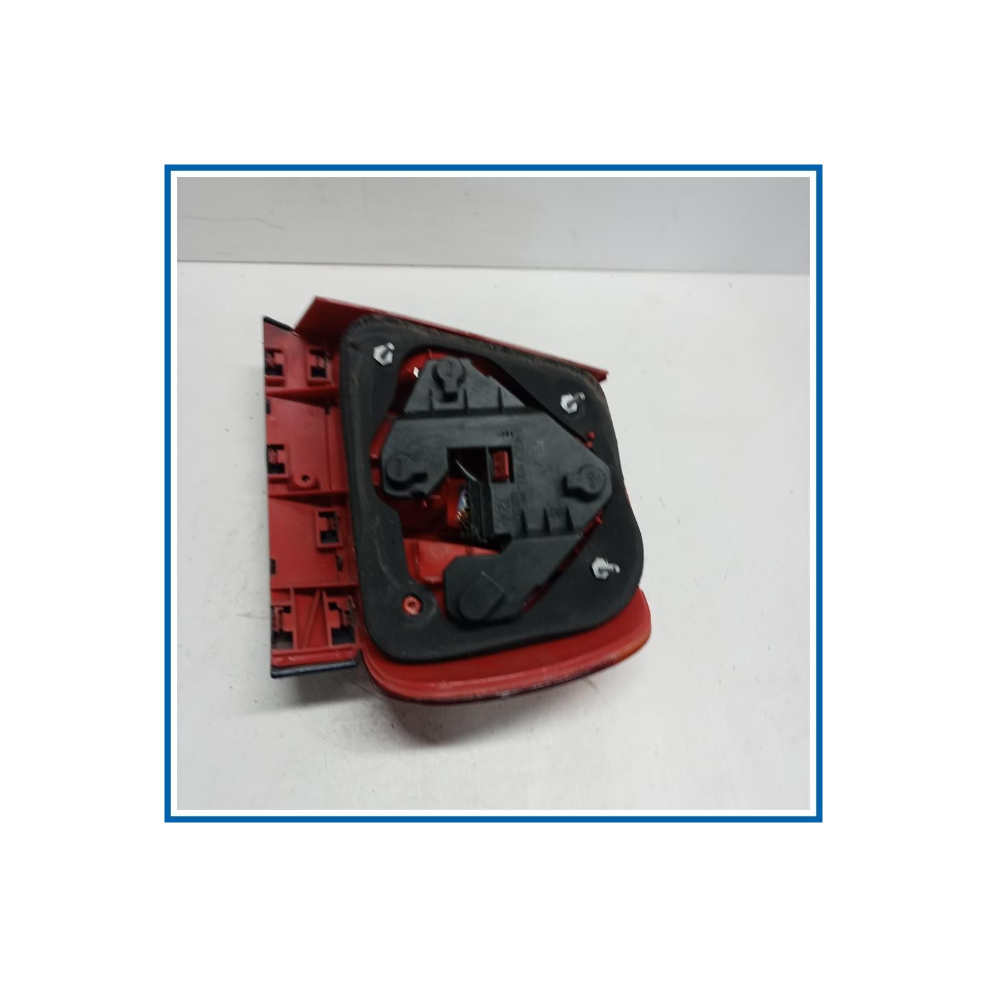 Fanale post. sx. AUDI A4 8D2