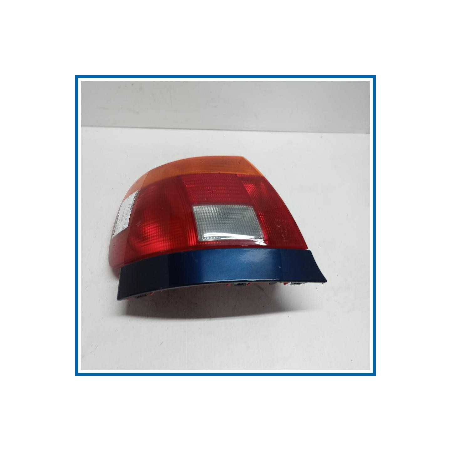 Fanale post. sx. AUDI A4 8D2