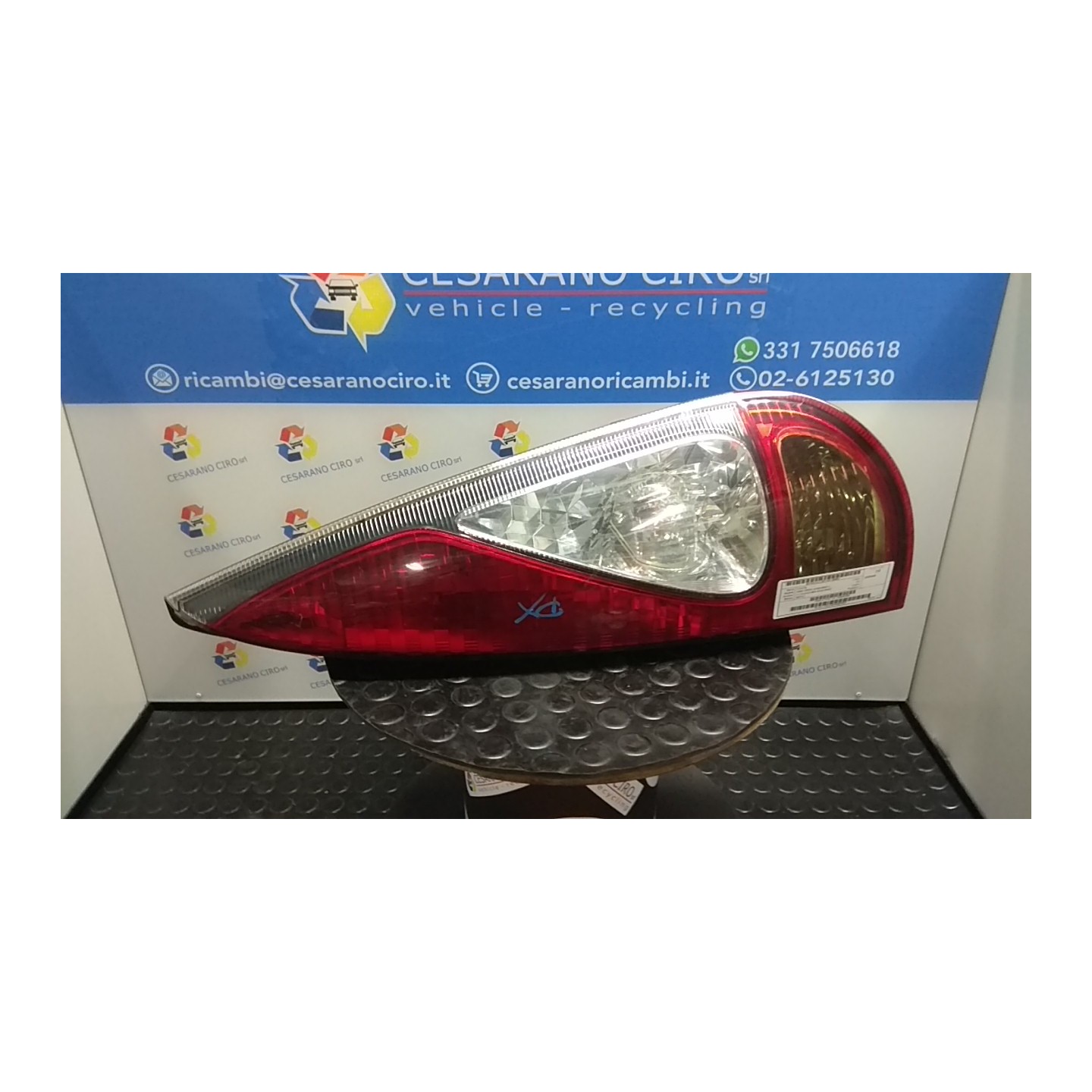 FANALE POST. DX. 067 TOYOTA YARIS VERSO (01/03-06/07) 1NDTV 8155052350