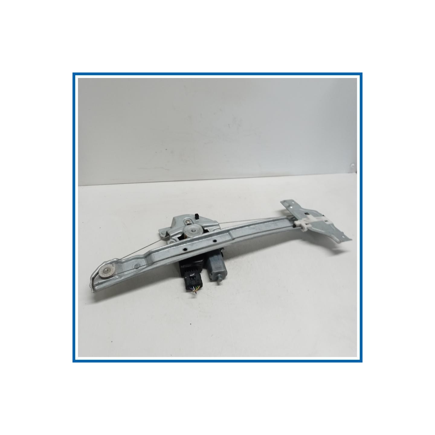 Alzacristallo porta ant. sx. PEUGEOT 2008 I
