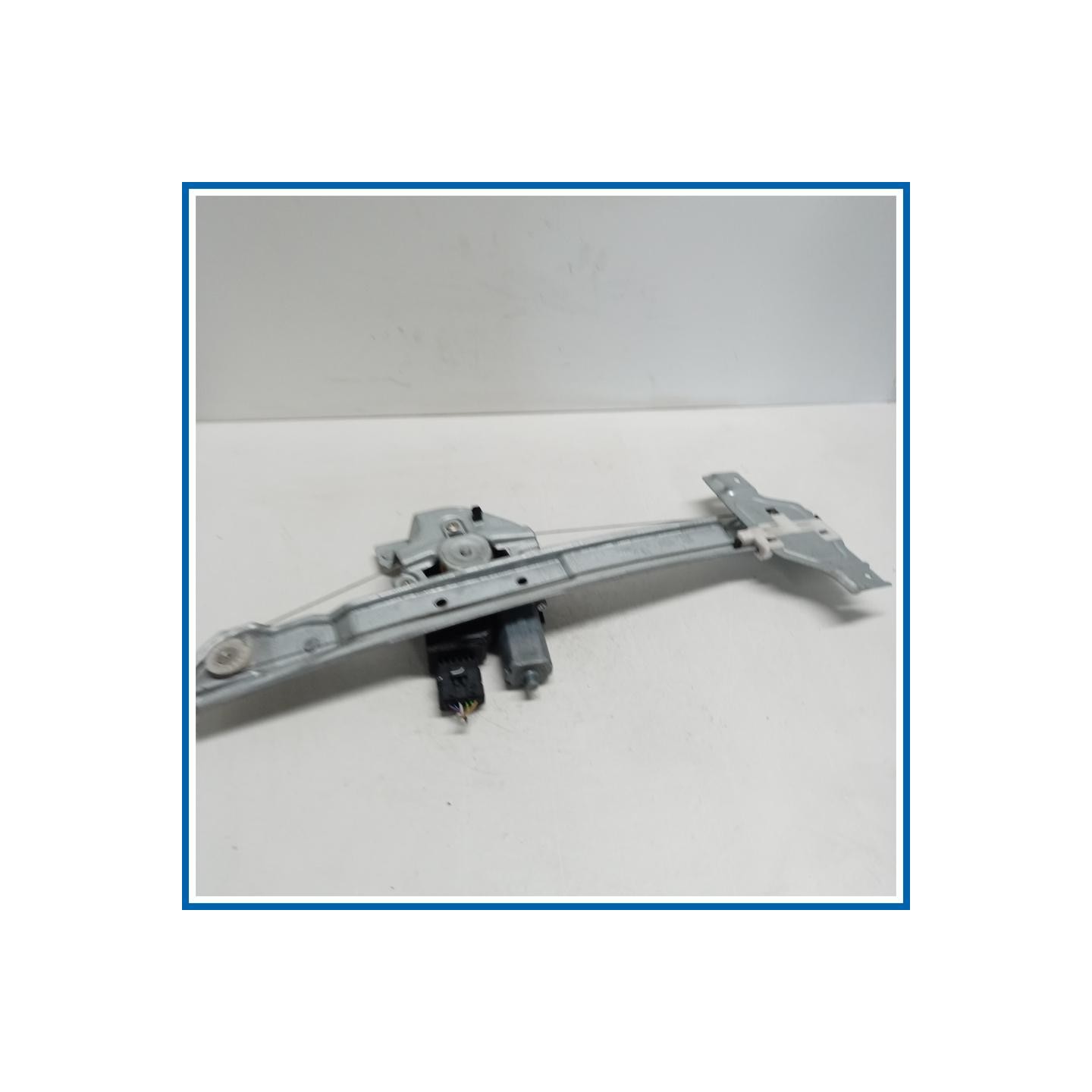 Alzacristallo porta ant. sx. PEUGEOT 2008 I