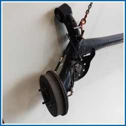 Assale post. TOYOTA Yaris IV