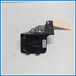 STAFFA SUPPORTO DEL MODULO DI CONTROLLO DEL PUNTO CIECO DX FORD Mustang Mach-E
