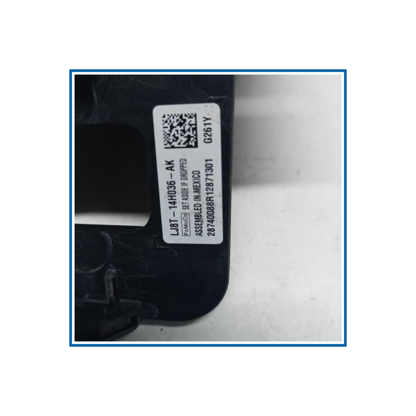 STAFFA SUPPORTO DEL MODULO DI CONTROLLO DEL PUNTO CIECO DX FORD Mustang Mach-E