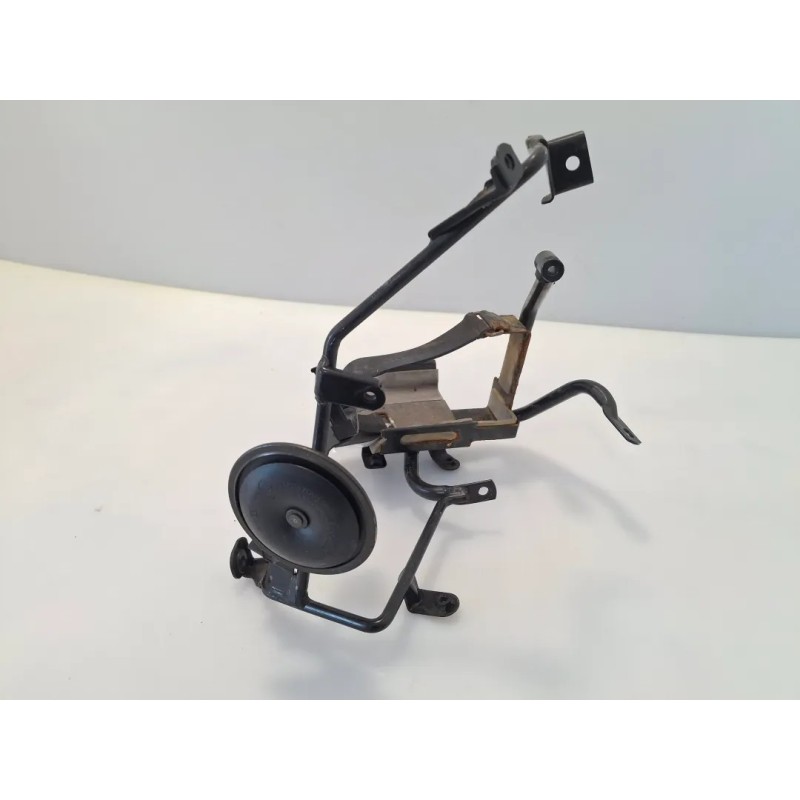 Telaio supporto carenatura anteriore Suzuki UC 150 Epicuro UC 150 Epicuro 