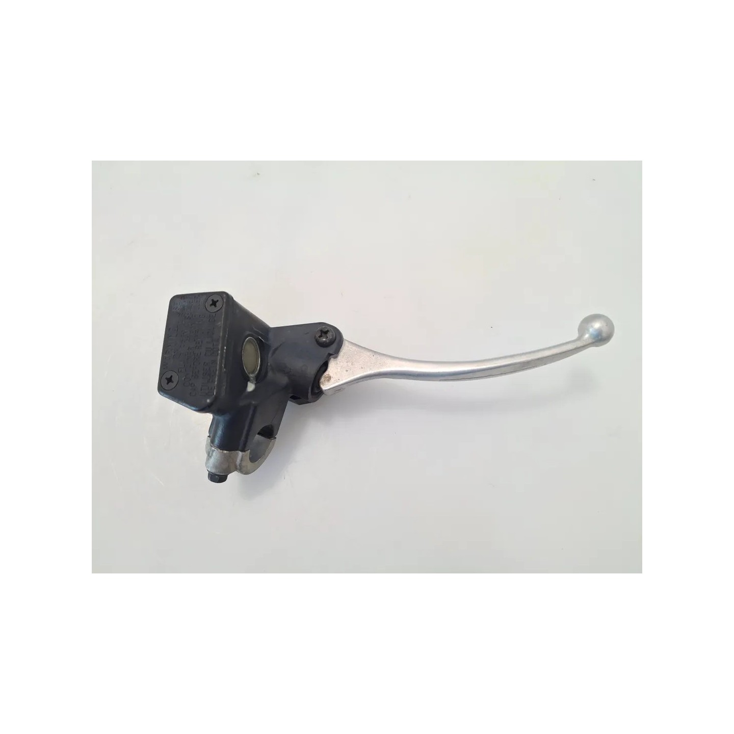 Pompa con serbatoio liquido freni anteriore con leva Suzuki UC 150 Epicuro UC 150 Epicuro 