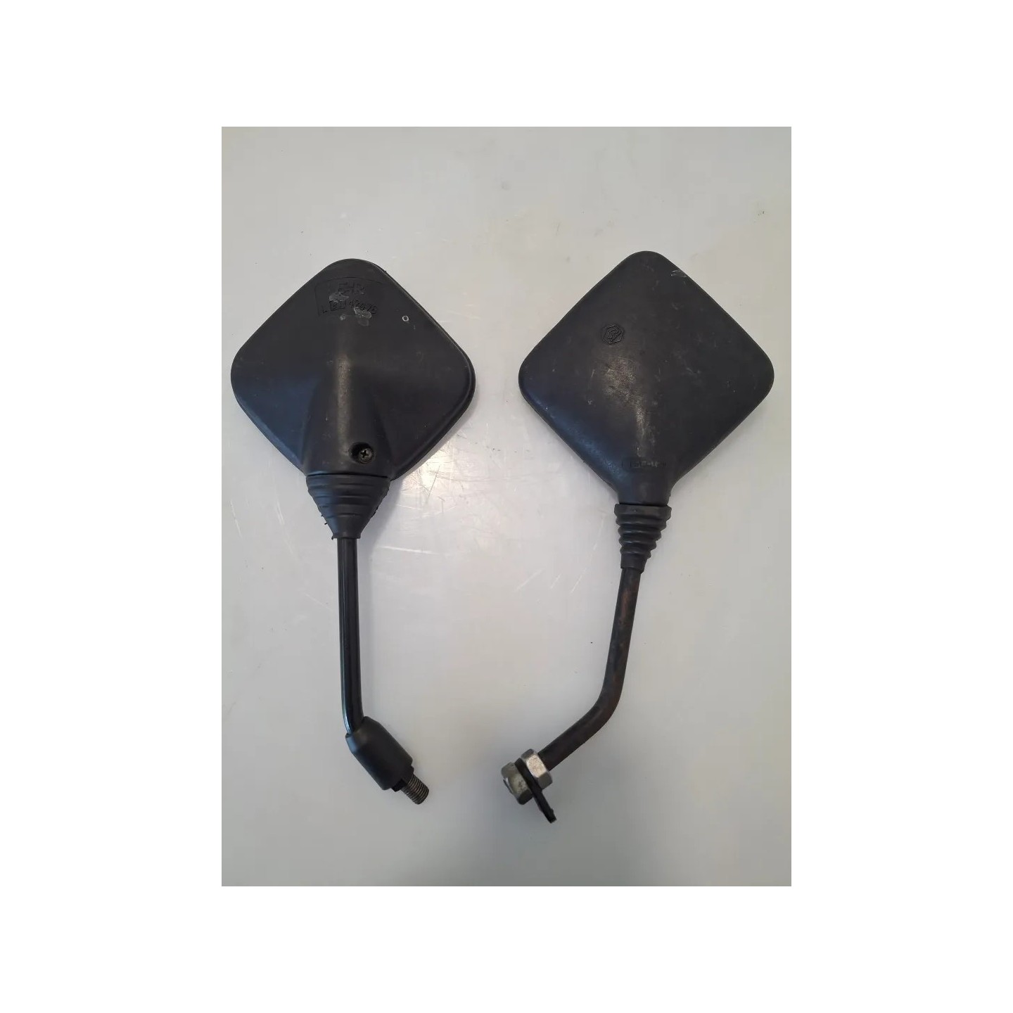 Specchietto laterale Suzuki UC 150 Epicuro UC 150 Epicuro 