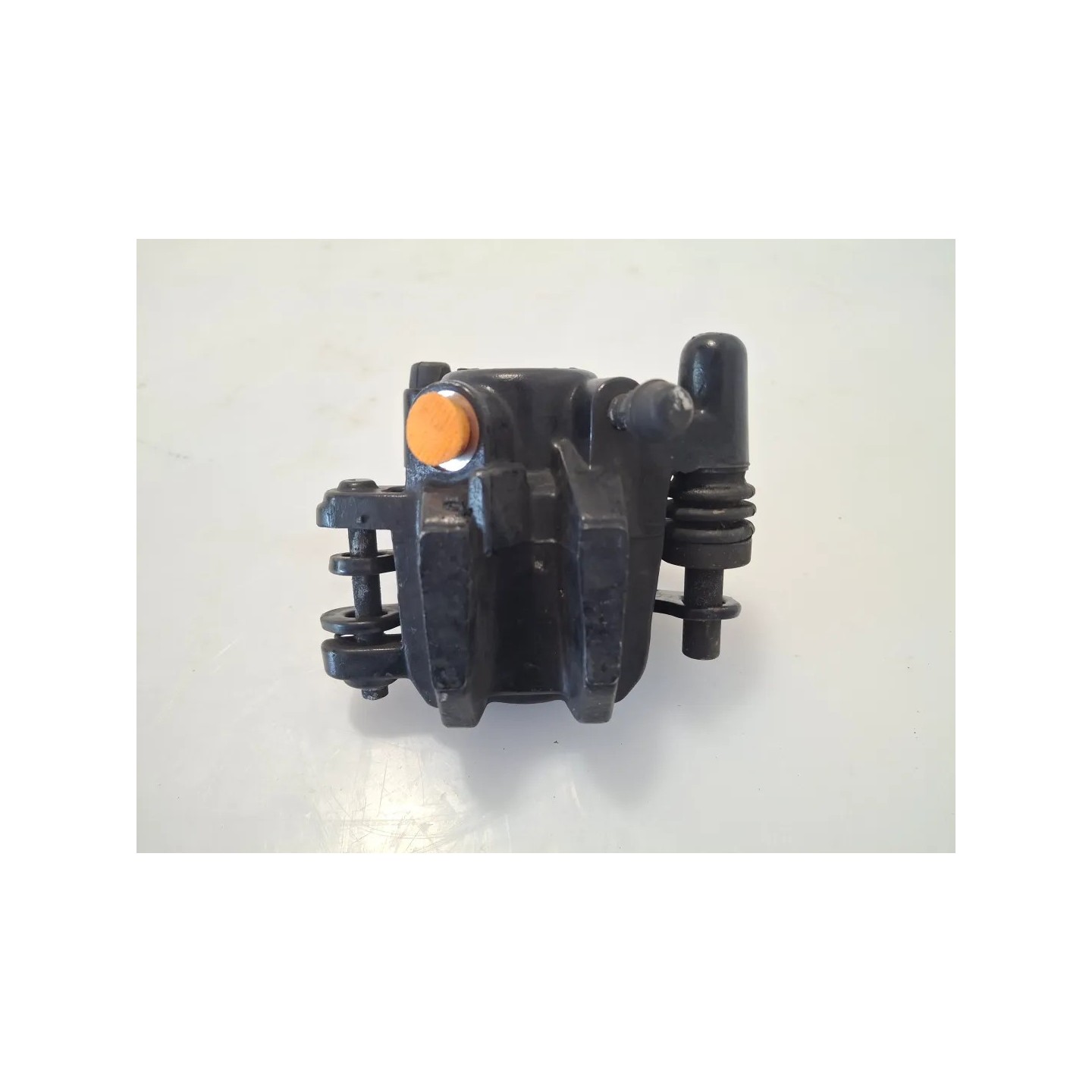 Pinza freno anteriore completo Suzuki UC 150 Epicuro UC 150 Epicuro 