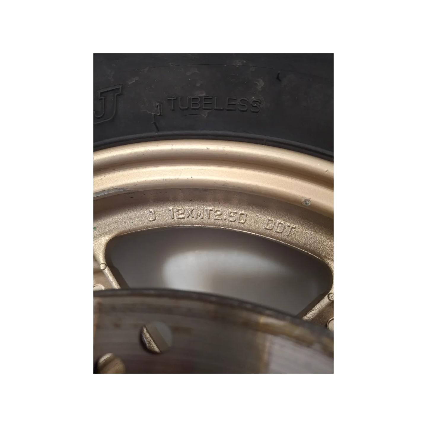 Cerchio ruota anteriore Suzuki UC 150 Epicuro UC 150 Epicuro 