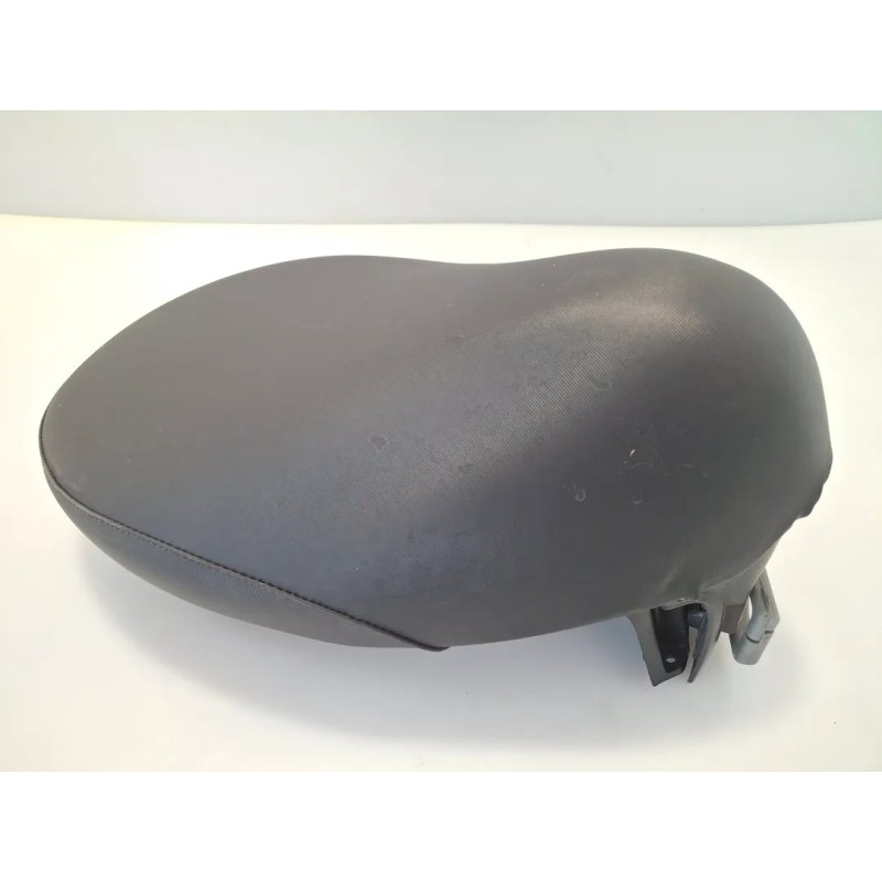 Sella Aprilia Scarabeo 50 2T (03-) Scarabeo 50 2T 
