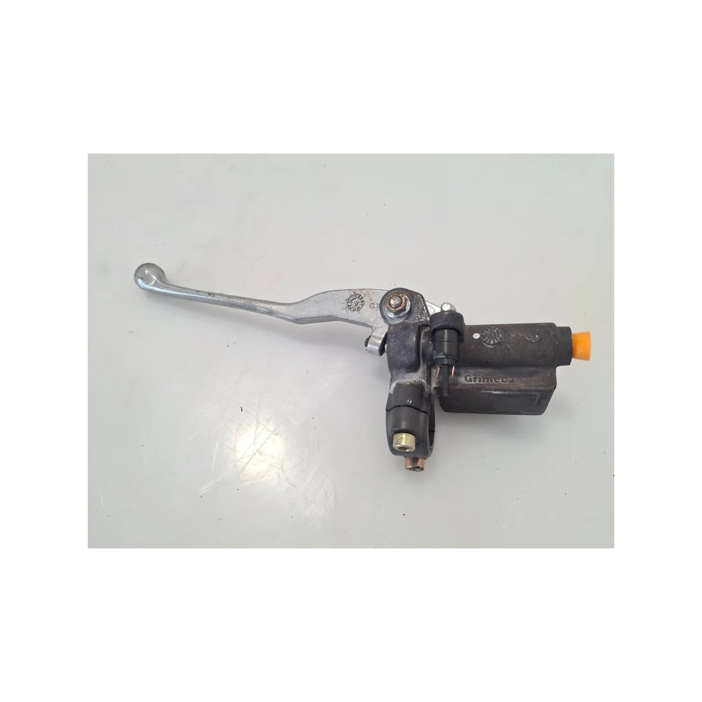 Pompa con serbatoio liquido freni anteriore con leva Aprilia Scarabeo 50 2T (03-) Scarabeo 50 2T 
