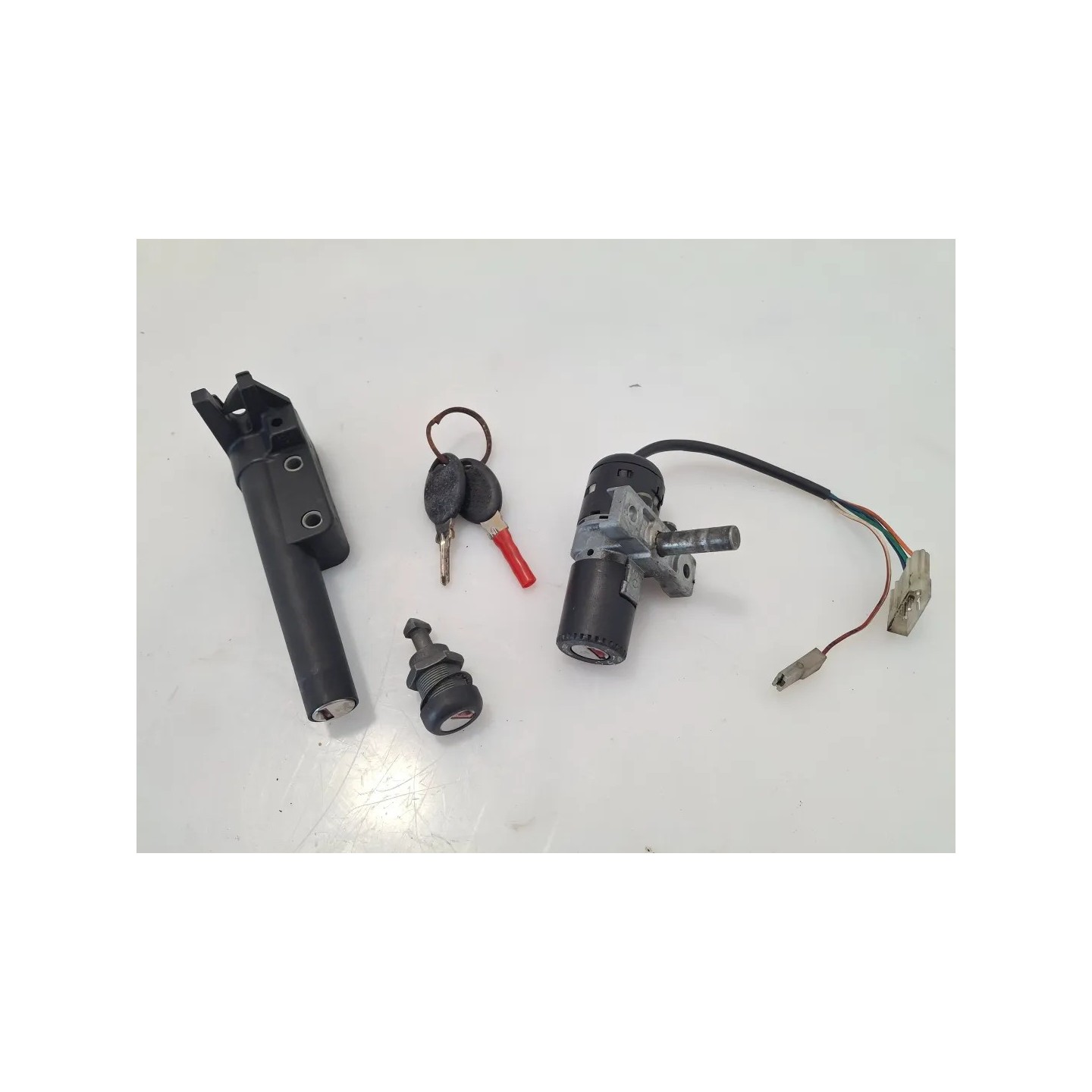Kit serrature Aprilia Scarabeo 50 2T (03-) Scarabeo 50 2T 