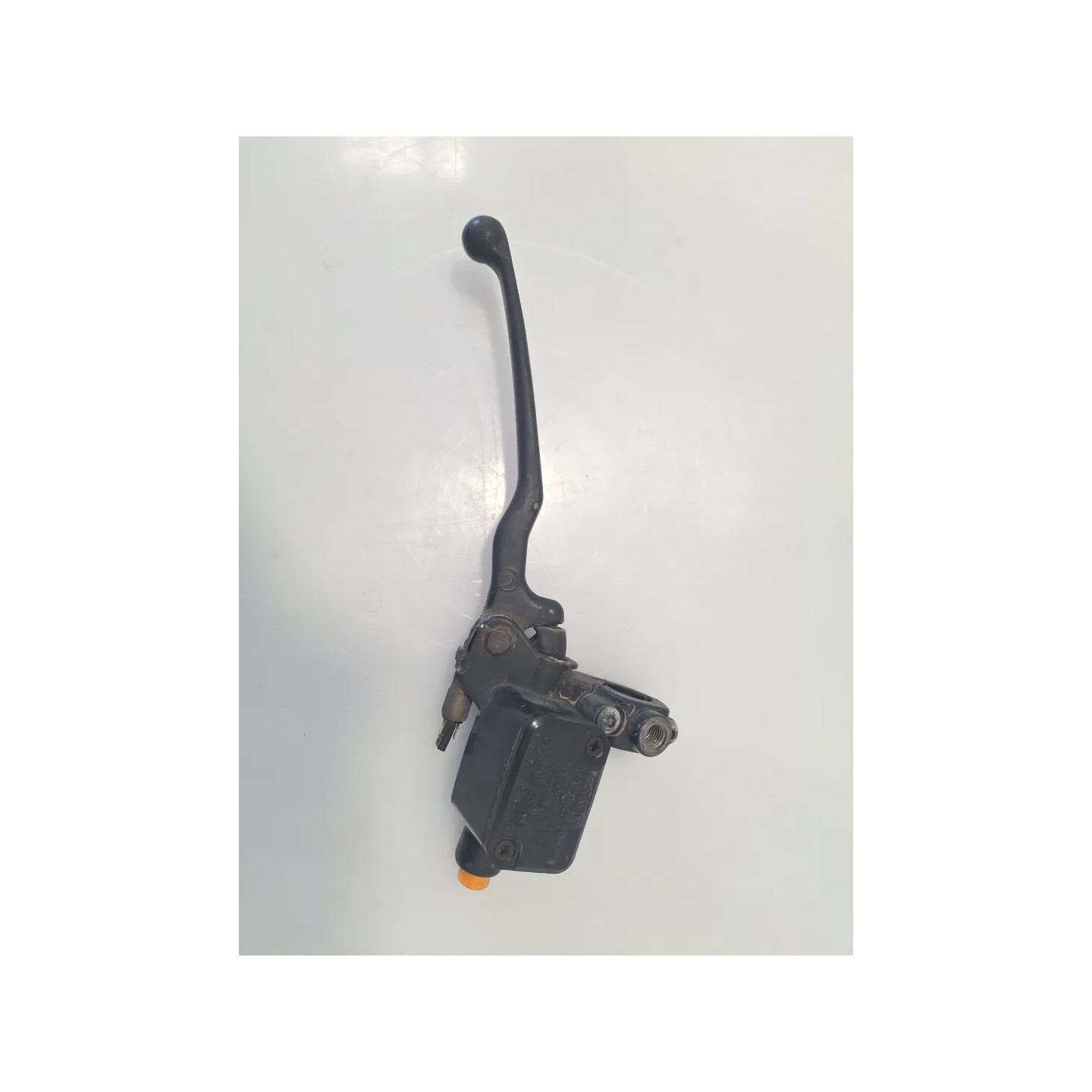 Pompa con serbatoio liquido freni anteriore con leva Piaggio Beverly (E1) Beverly 200 