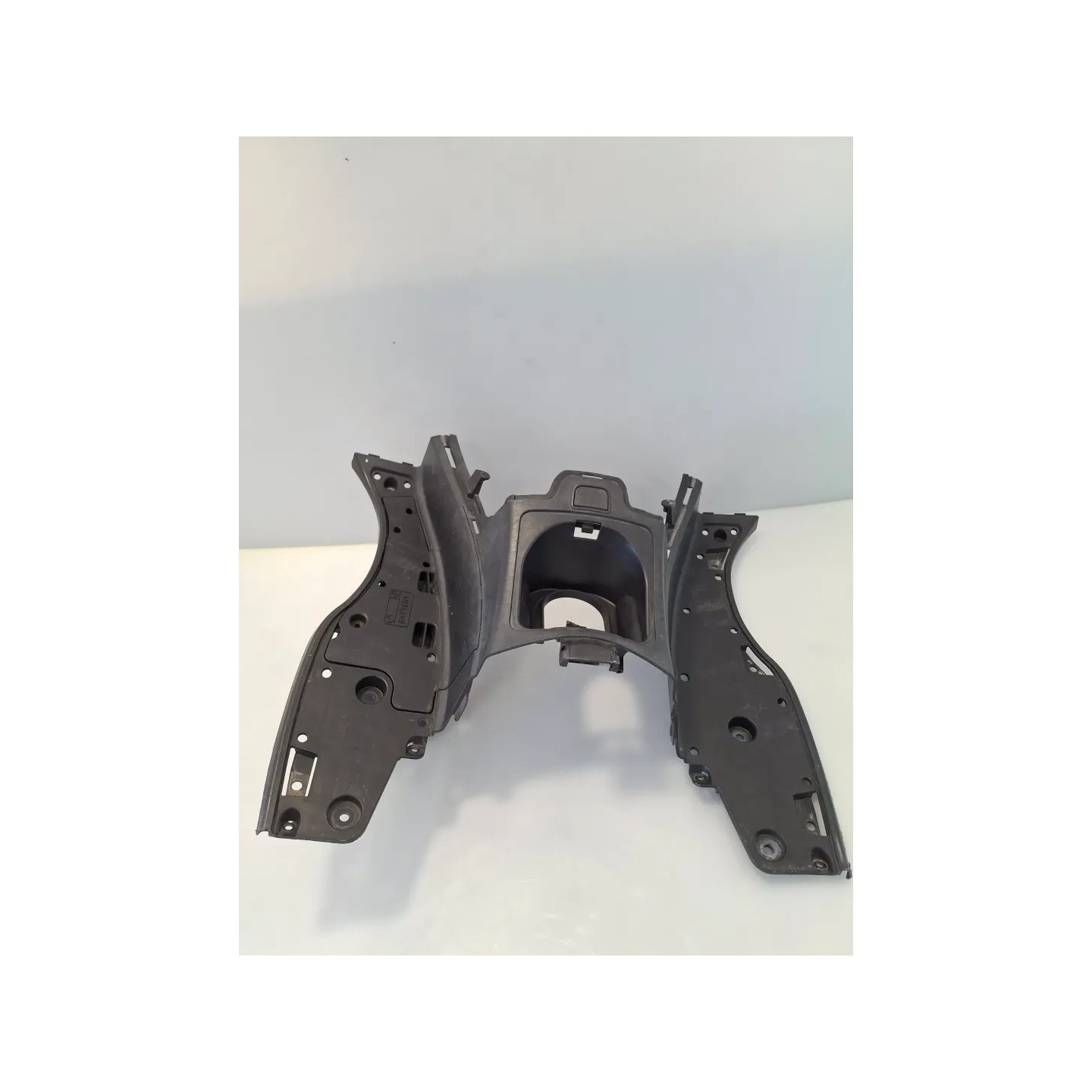 Pavimento appoggiapiedi Suzuki UH Burgman 200 (E3) (06-14) Burgman 200 