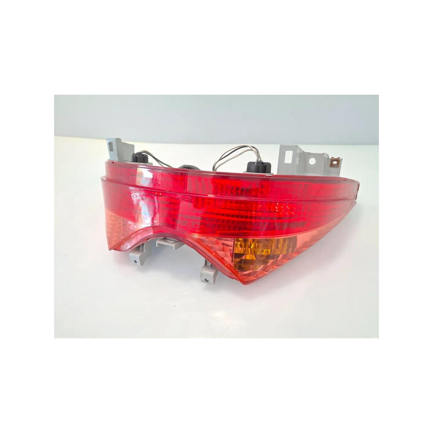 Fanale posteriore Suzuki UH Burgman 200 (E3) (06-14) Burgman 200