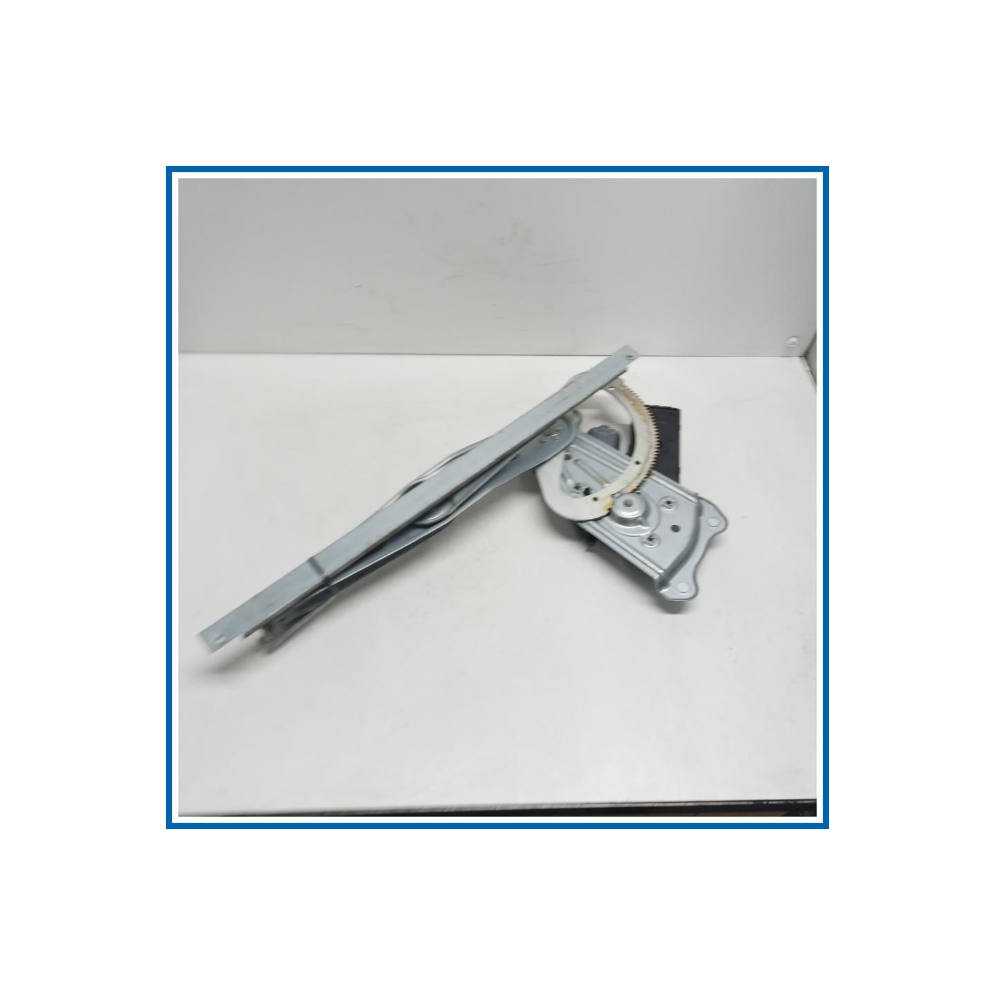 Alzacristallo porta ant. sx. RENAULT SCENIC 3a Serie (04/09>10/13