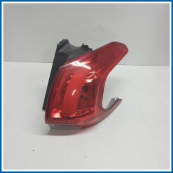 Fanale est. post. dx. PEUGEOT 2008 I