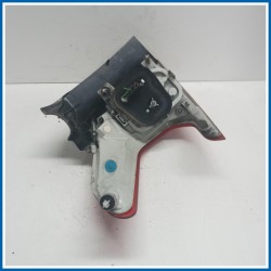 Fanale est. post. dx. PEUGEOT 2008 I