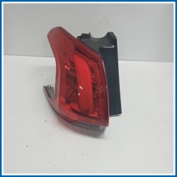 Fanale est. post. sx. PEUGEOT 2008 I