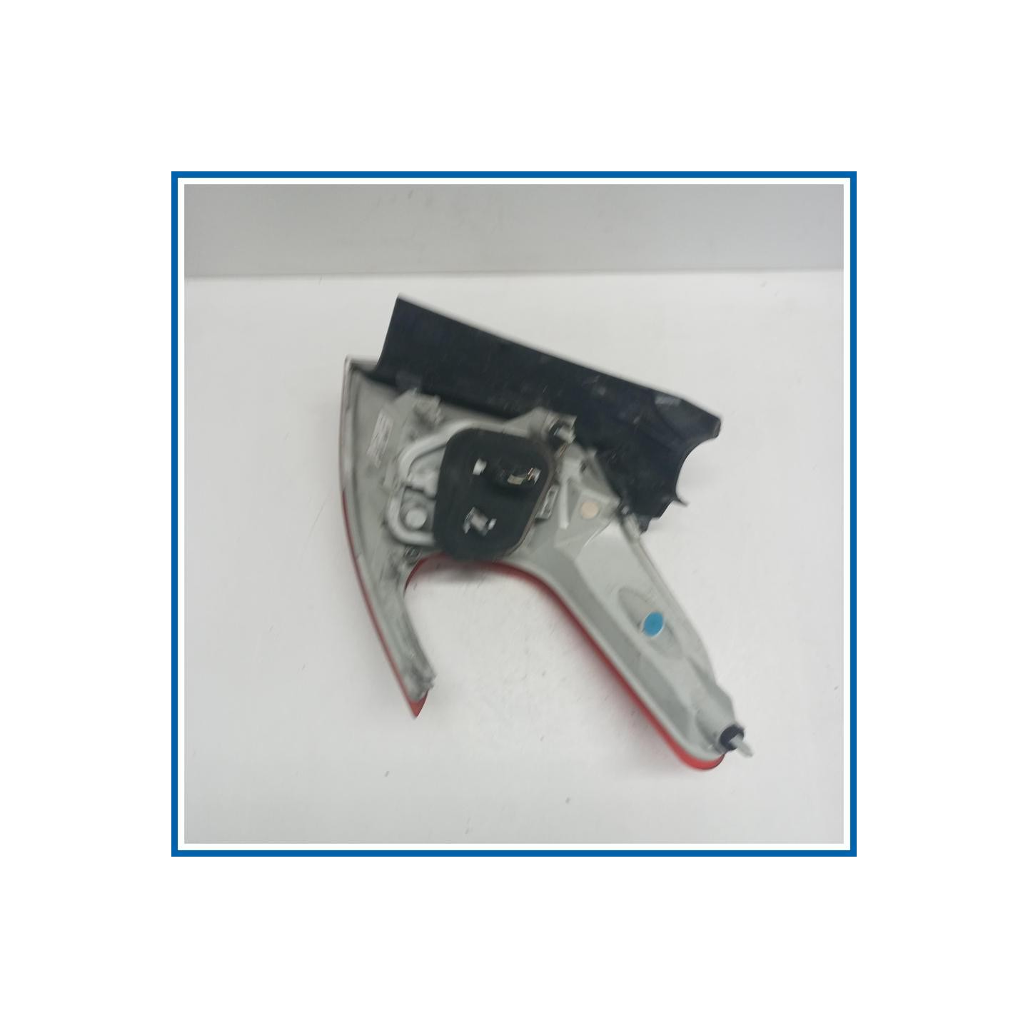 Fanale est. post. sx. PEUGEOT 2008 I