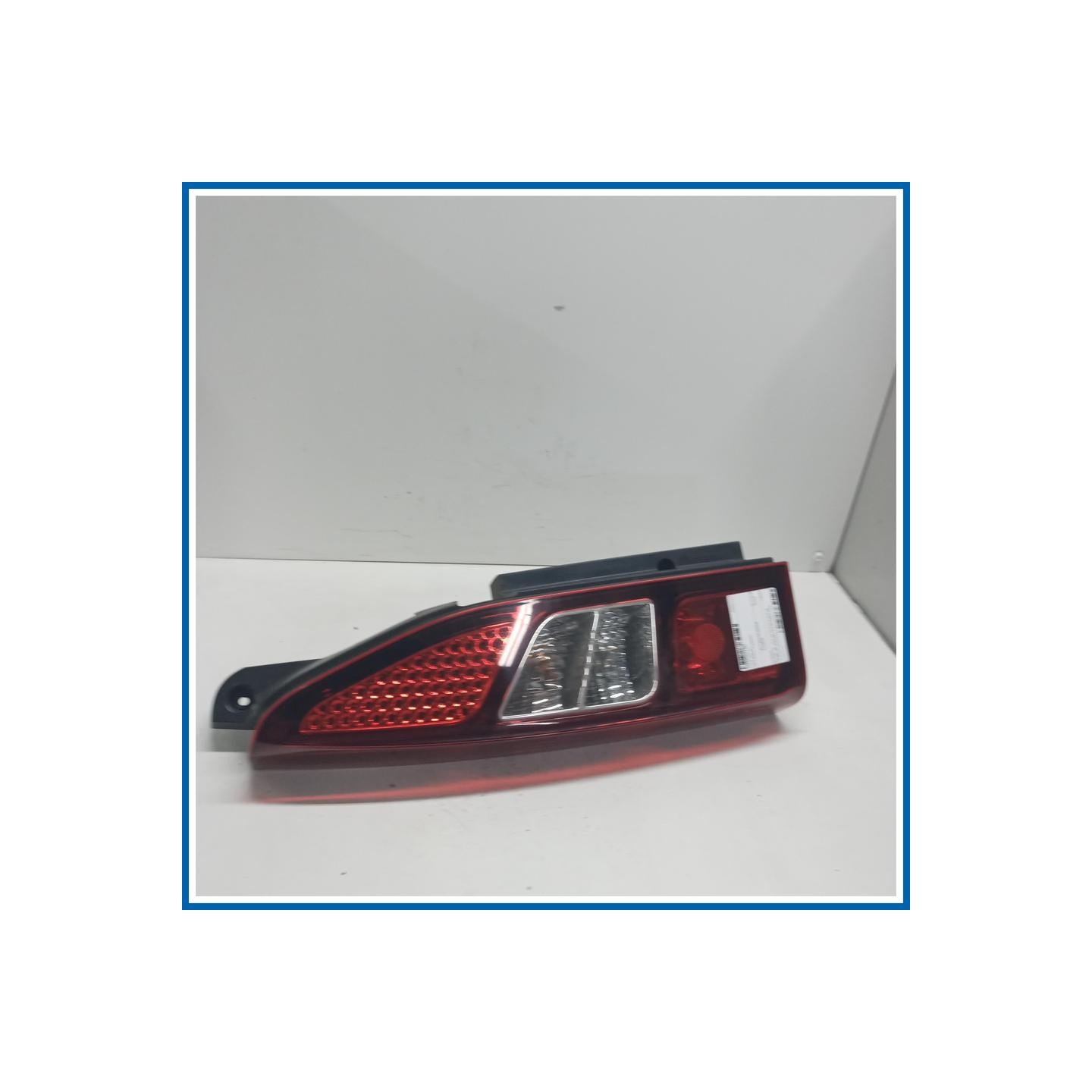 Fanale post. sx. CITROEN Berlingo III