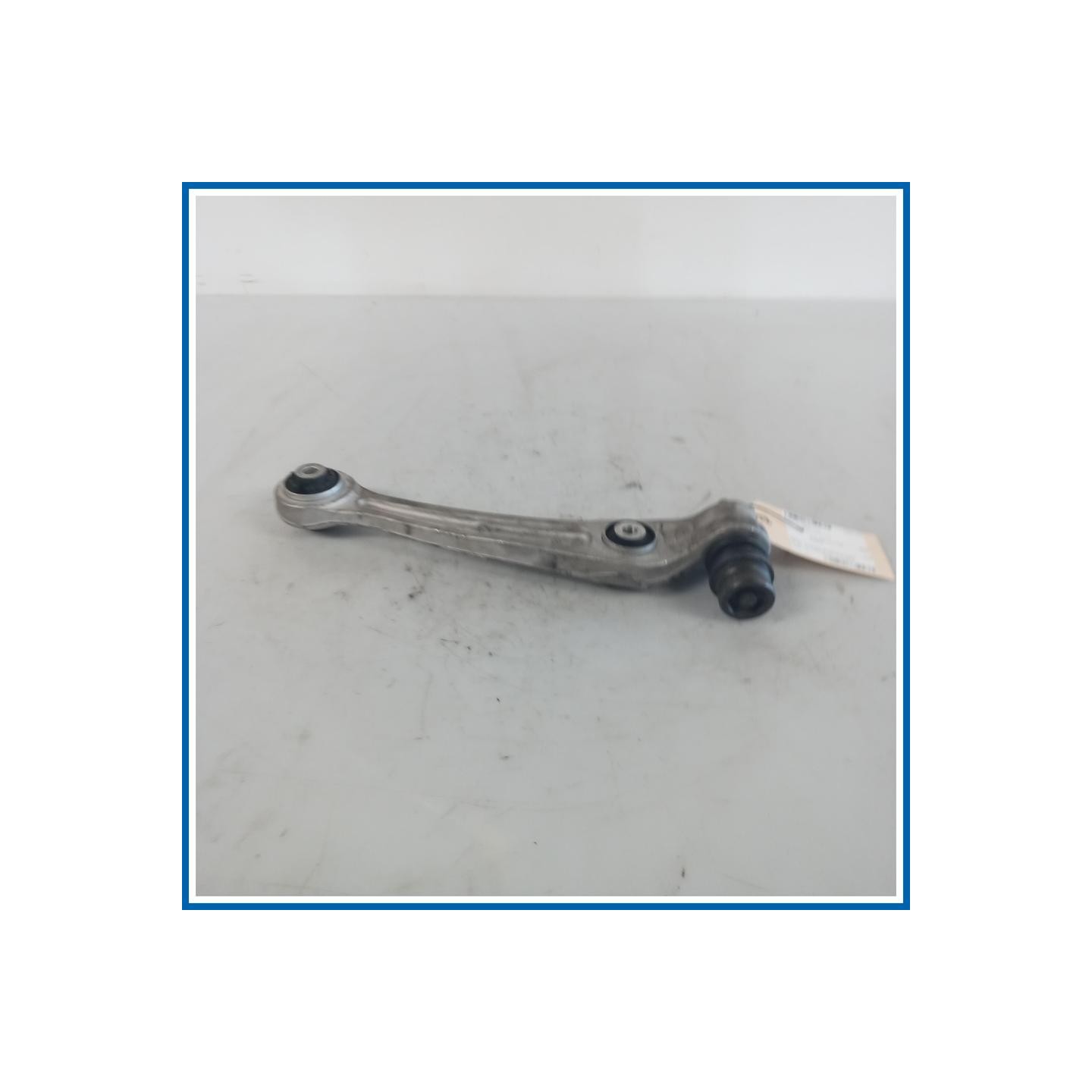 Braccio di supporto inf SX AUDI A4 8K5 Avant