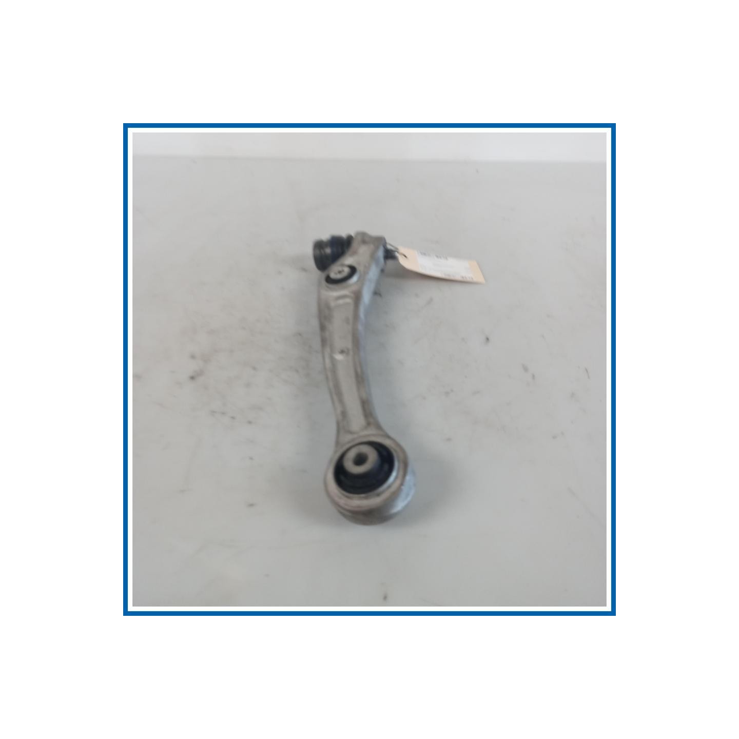 Braccio di supporto inf SX AUDI A4 8K5 Avant