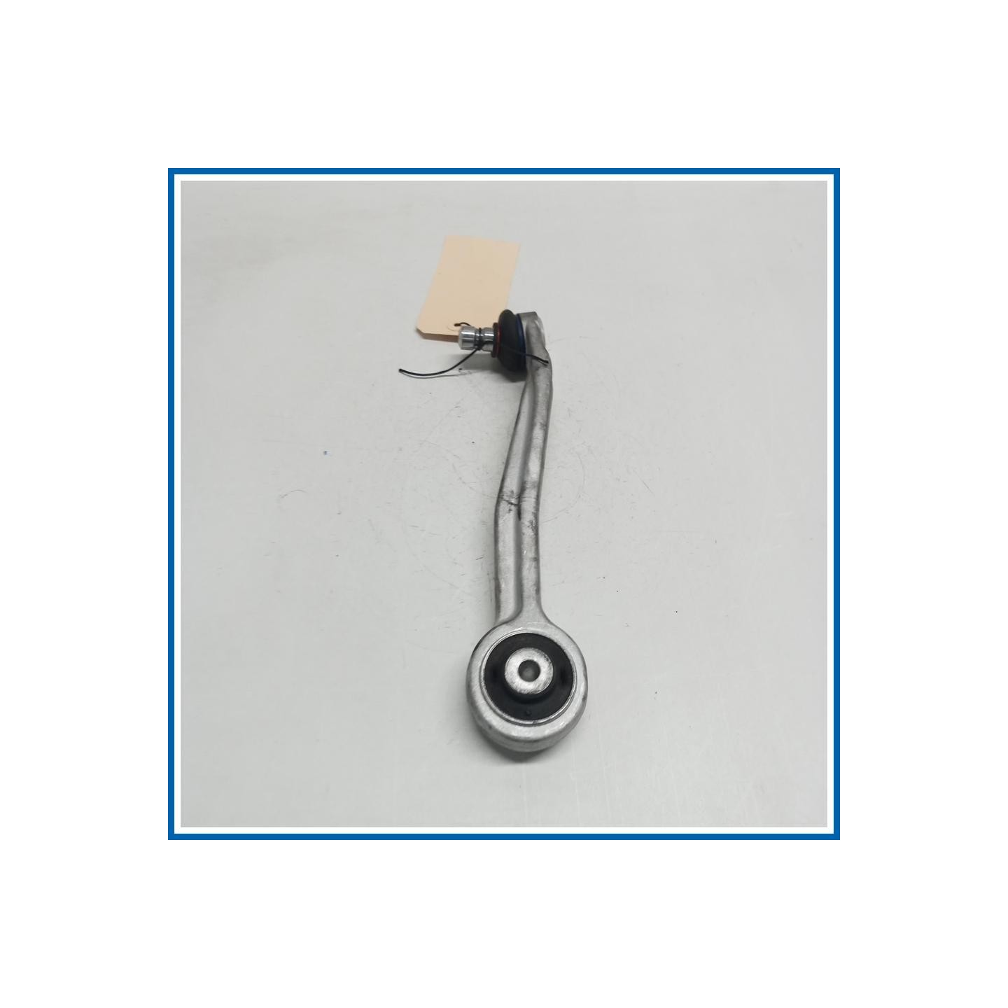 braccio trasversale superiore SX posteriore AUDI A4 8K5 Avant