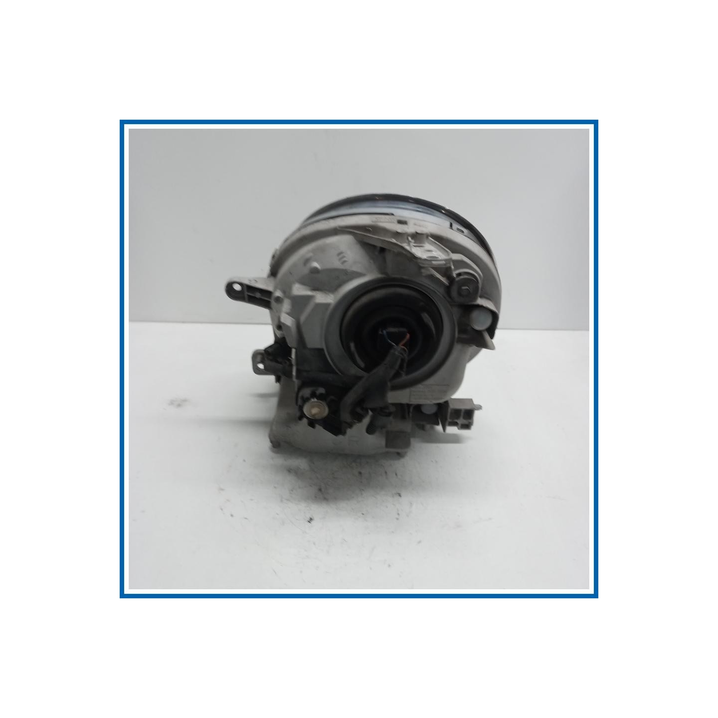 Proiettore ant. dx. DAIHATSU Trevis