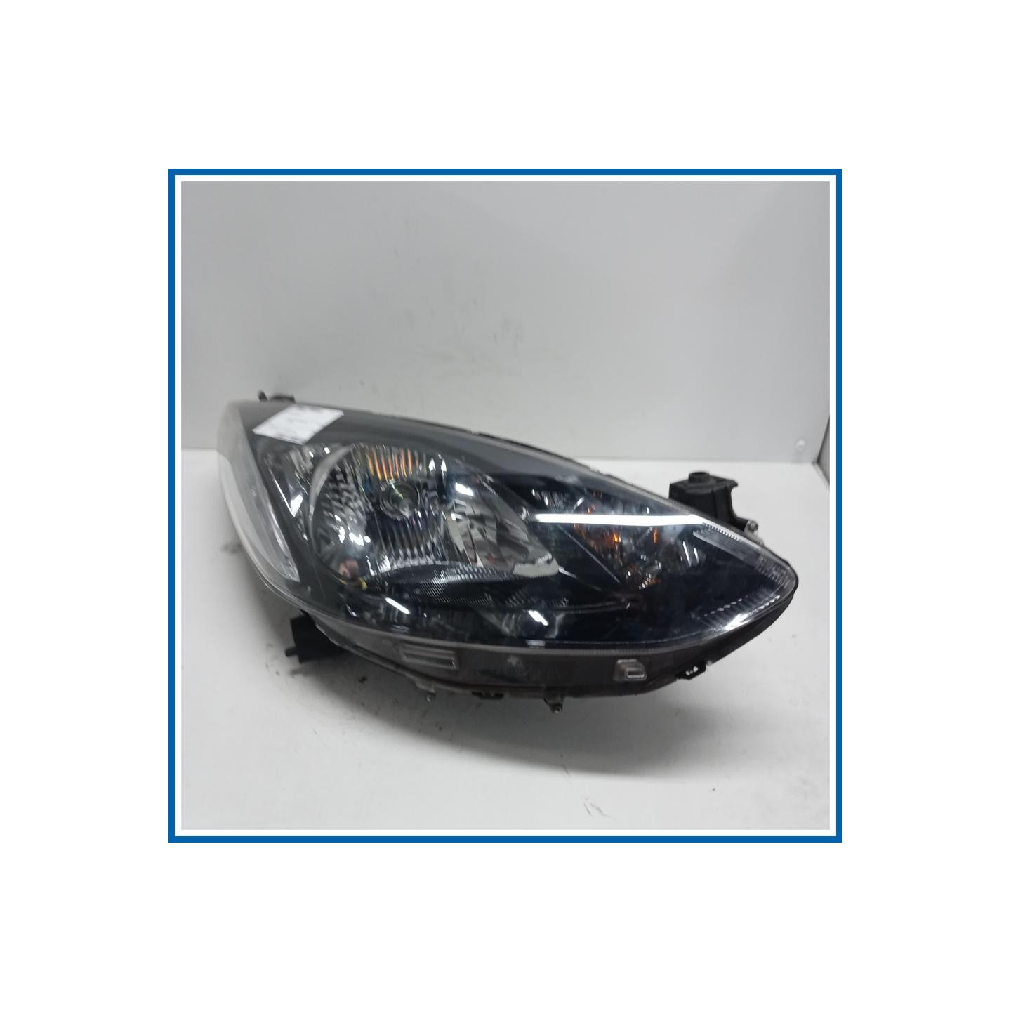 Proiettore ant. dx. MAZDA 2 II