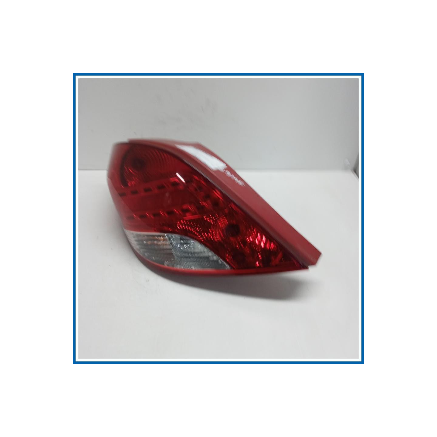 Fanale post. sx. PEUGEOT 207