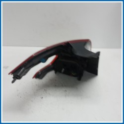 Fanale est. post. dx. PEUGEOT 2008 I