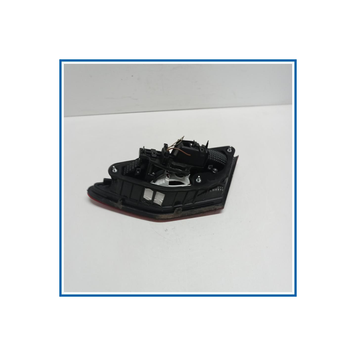 Fanale int. post. sx. SEAT Leon 5F1