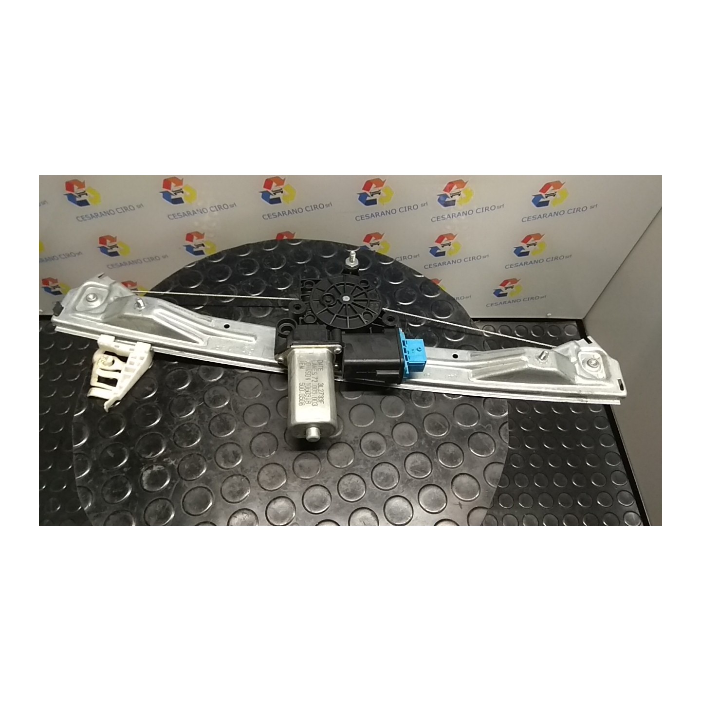ALZACRISTALLO ELETTR. PORTA ANT. C/MOTORINO SX. 082 FIAT BRAVO (3Y) (12/09-) 192B2000 51836460