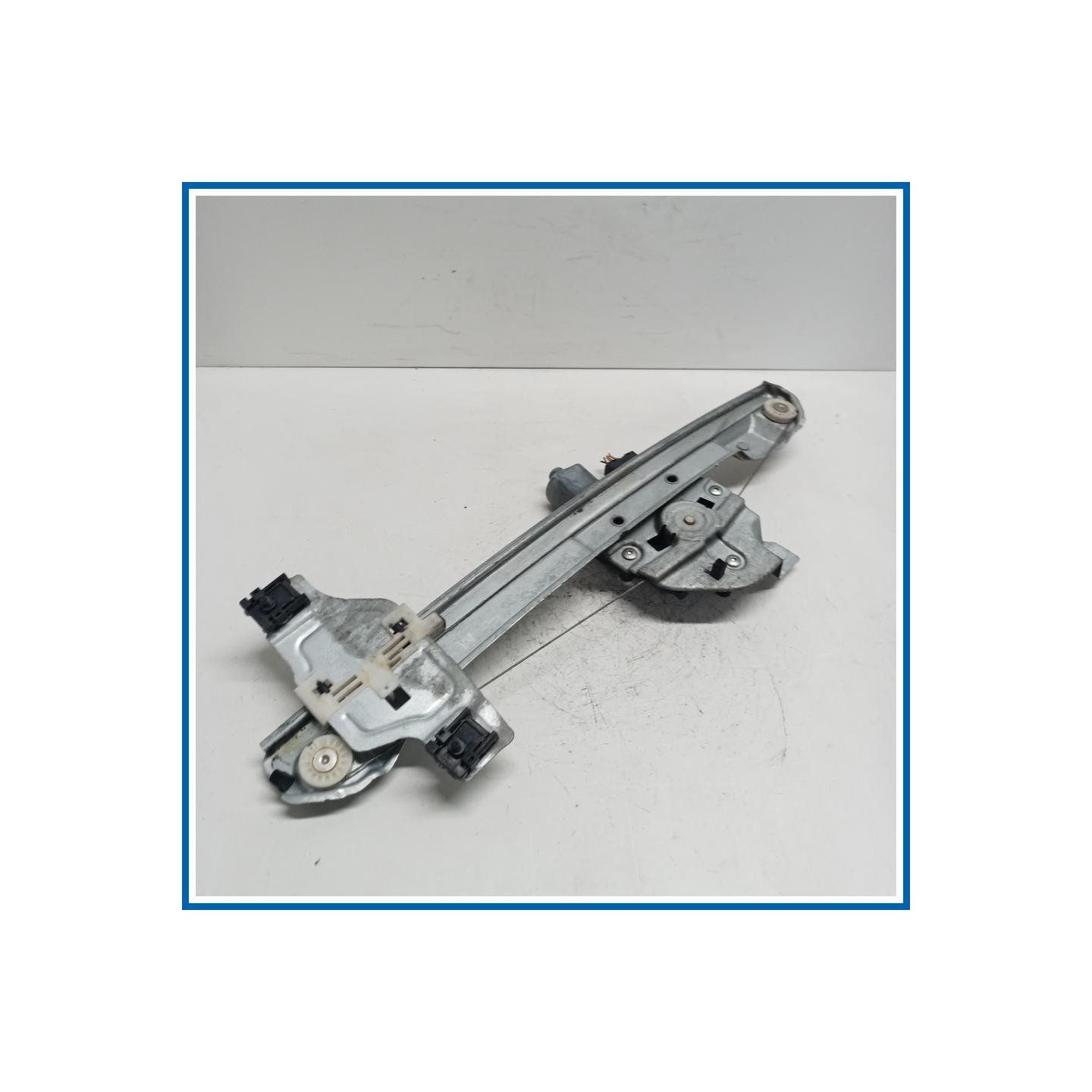 Alzacristallo porta ant. sx. PEUGEOT 2008 I
