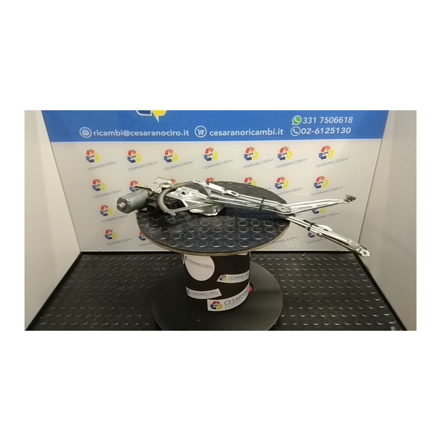 ALZACRISTALLO ELETTR. PORTA ANT. C/MOTORINO SX. 096 OPEL ASTRA (T98) (03/98-09/04) X18XE1 90543917