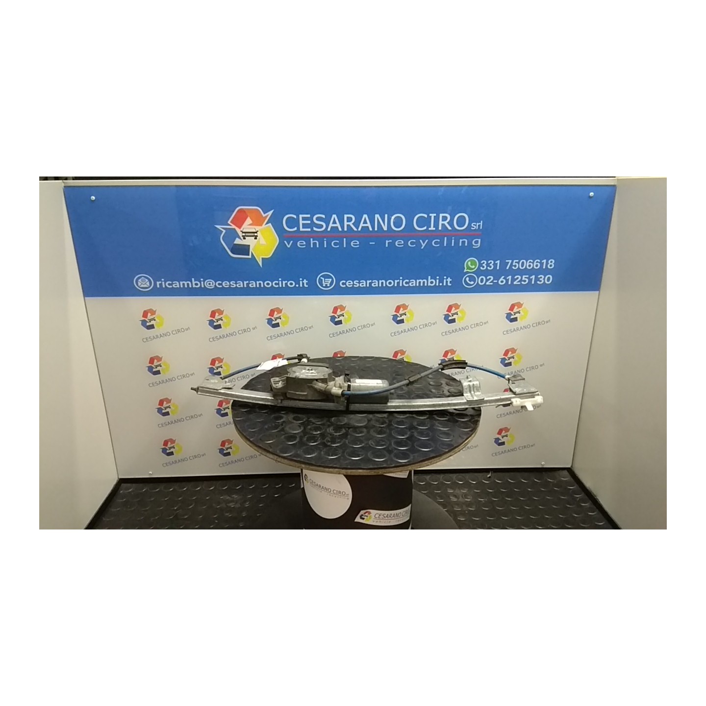 ALZACRISTALLO ELETTR. PORTA ANT. DX. 098 FIAT PUNTO 1A SERIE (11/93-10/99) 176B2000 46736434